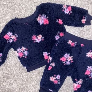 Warm/Cozy 3-6month Baby Girl Matching Outfit - Set Navy Blue with Floral Print